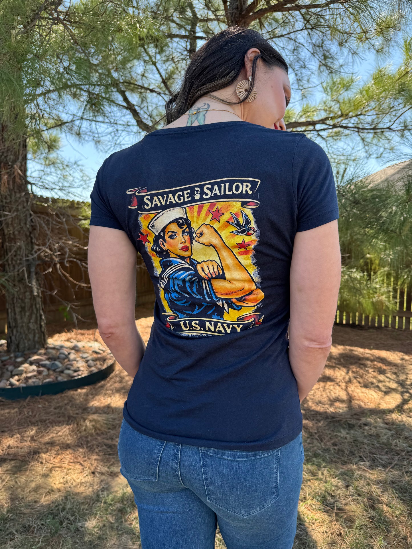 Savage Susie Women's V-Neck T-Shirt - Midnight Navy